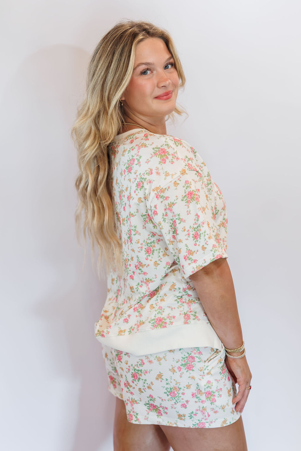 Seabloom Lounge Set